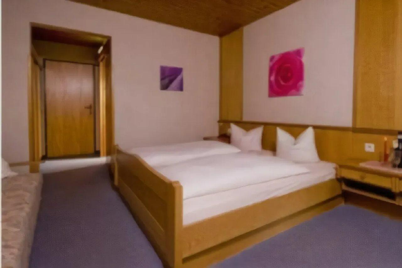 Chalet Montana เซเฟลด์ อิน ทิโรล ภายนอก รูปภาพ